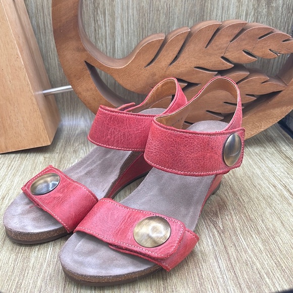 TAOS Double Strap Wedge Sandals - 39 (coral) - Picture 1 of 9
